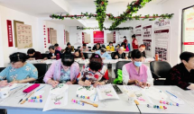 康一社区开展母亲节主题活动