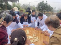 甘雨林教授制作“甘麻花” 带